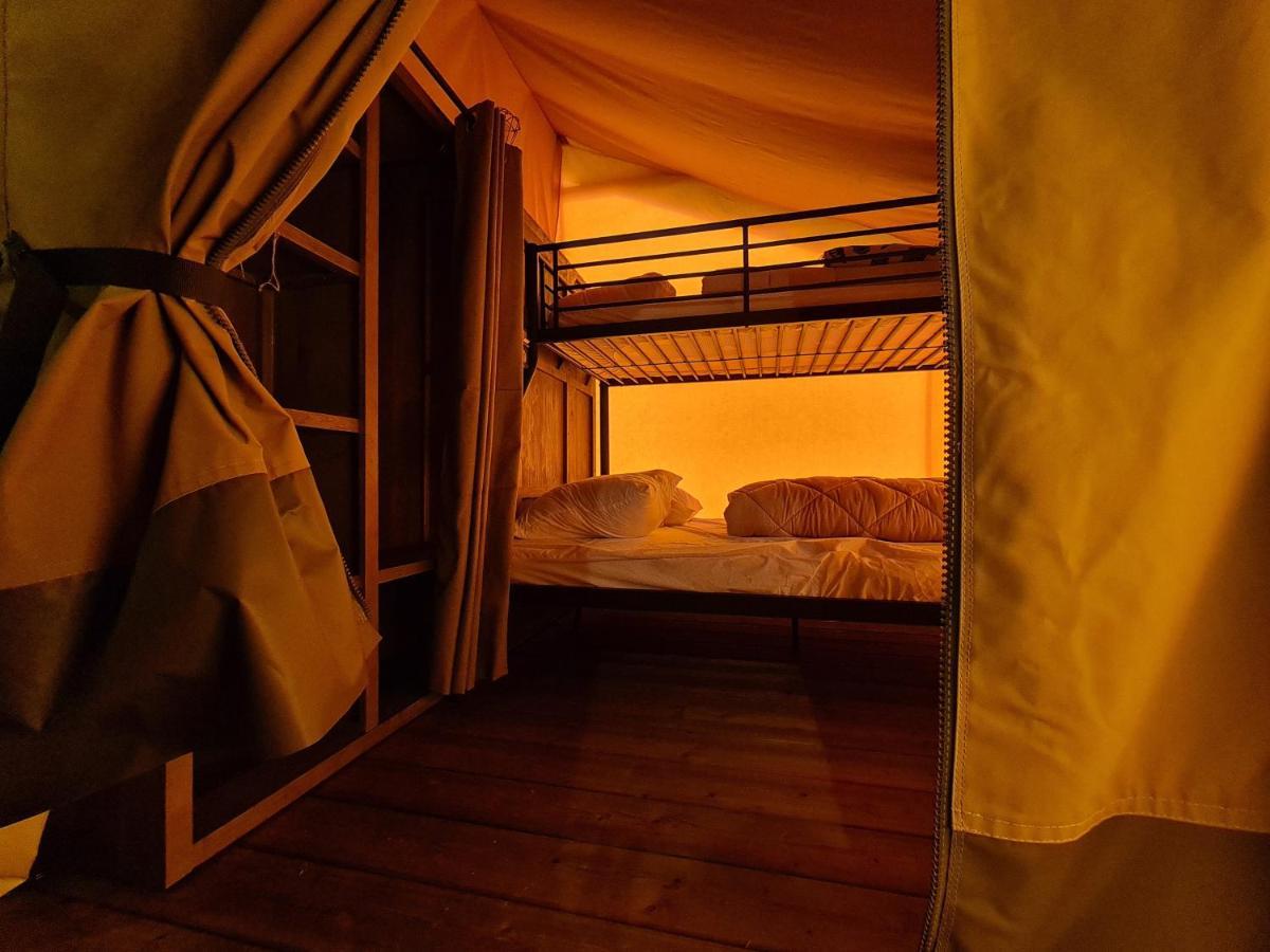 Camping A La Ferme - Hebergements Insolites Cerisy-la-Foret Exteriör bild