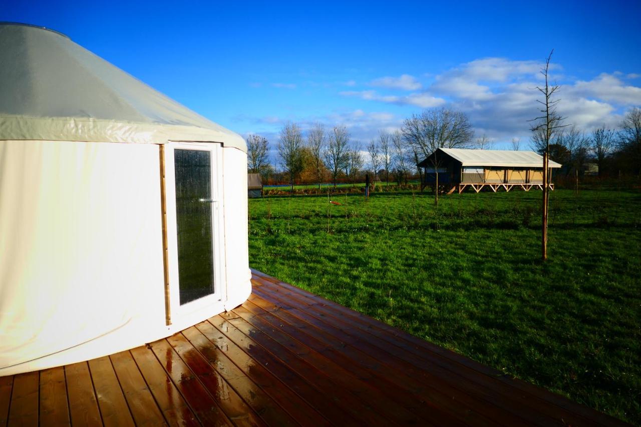 Camping A La Ferme - Hebergements Insolites Cerisy-la-Foret Exteriör bild
