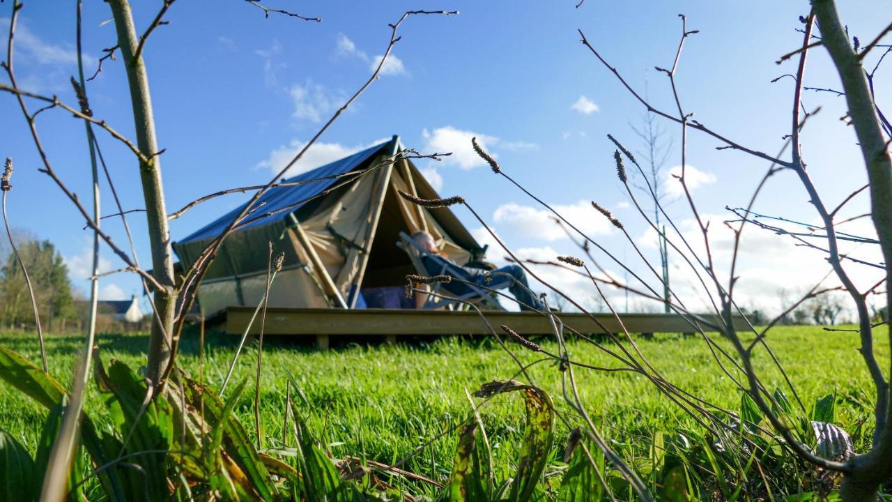 Camping A La Ferme - Hebergements Insolites Cerisy-la-Foret Exteriör bild